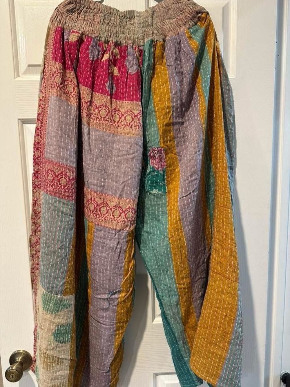 Kantha Bae side slit synergy pants.